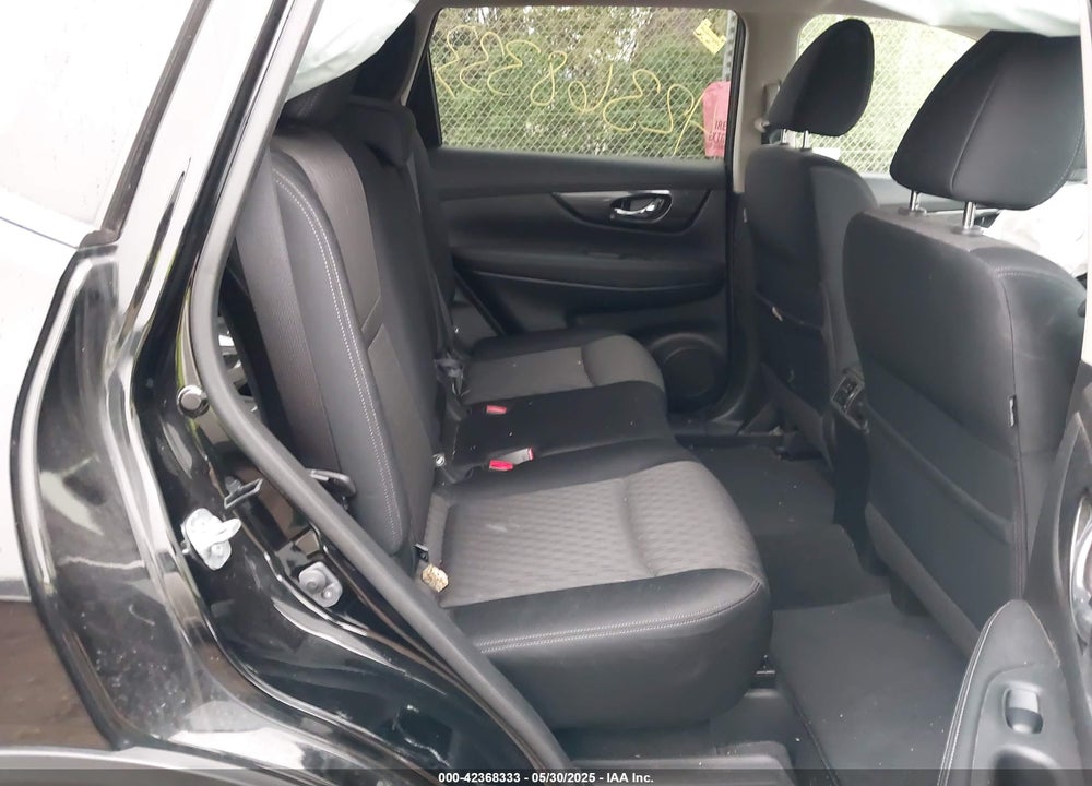 2017 NISSAN ROGUE VIN: JN8AT2MV7HW011345