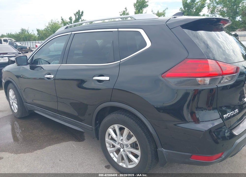 2017 NISSAN ROGUE VIN: 5N1AT2MT6HC878310