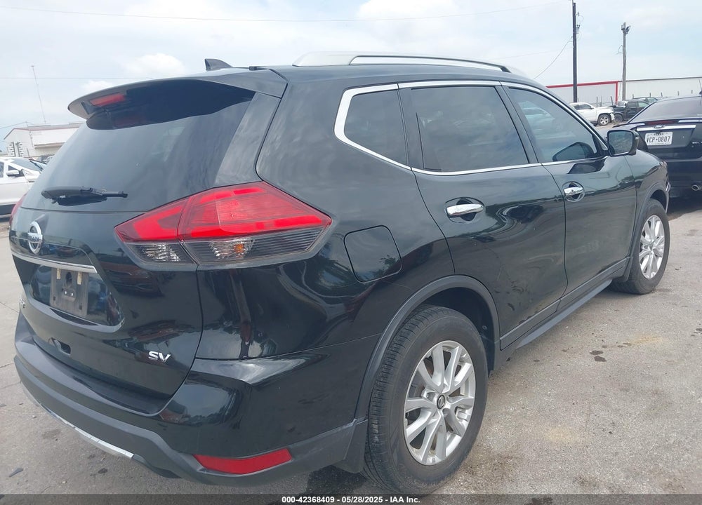 2017 NISSAN ROGUE VIN: 5N1AT2MT6HC878310