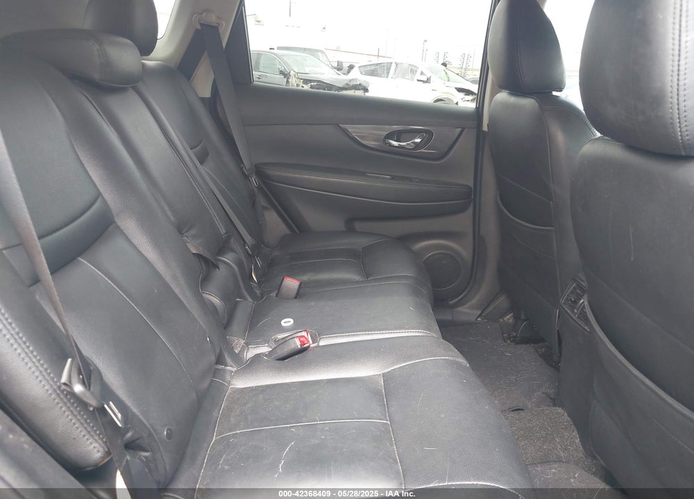 2017 NISSAN ROGUE VIN: 5N1AT2MT6HC878310