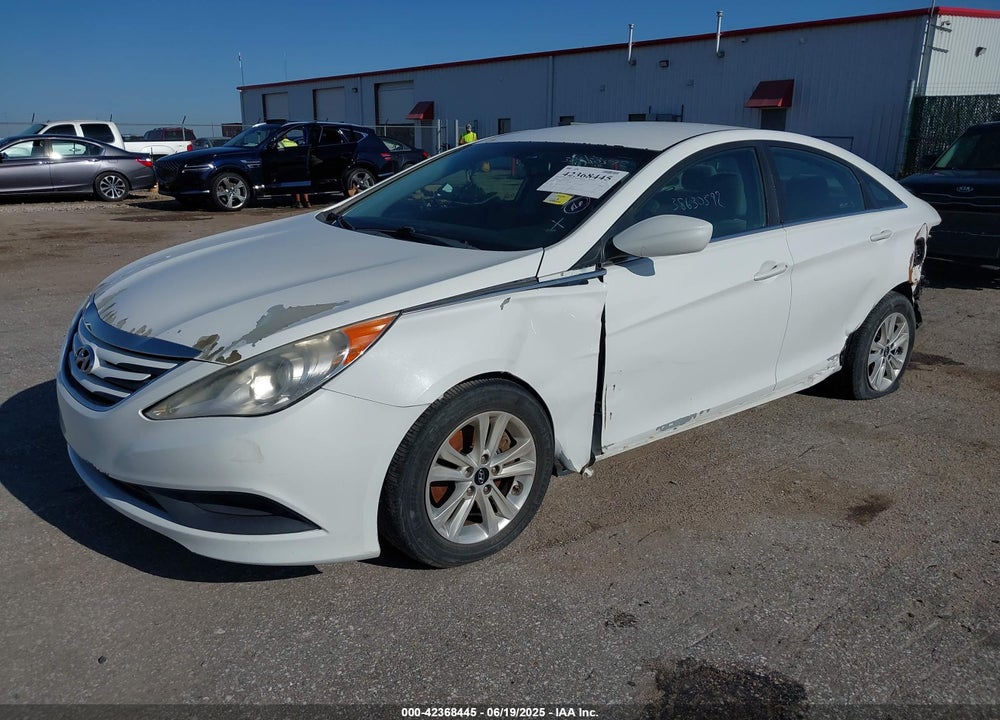 2014 HYUNDAI SONATA GLS VIN: 5NPEB4AC8EH907332
