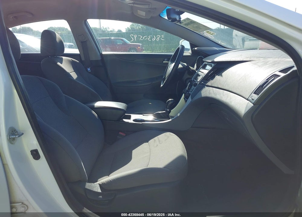 2014 HYUNDAI SONATA GLS VIN: 5NPEB4AC8EH907332