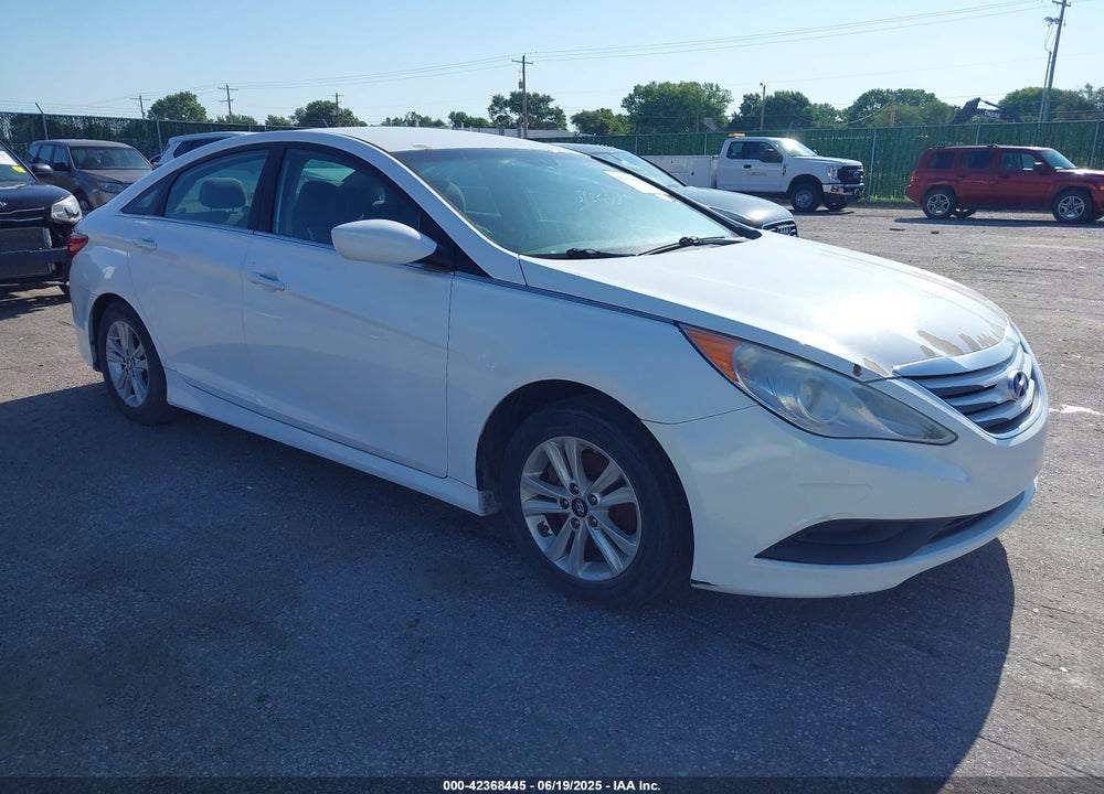 2014 HYUNDAI SONATA GLS VIN: 5NPEB4AC8EH907332