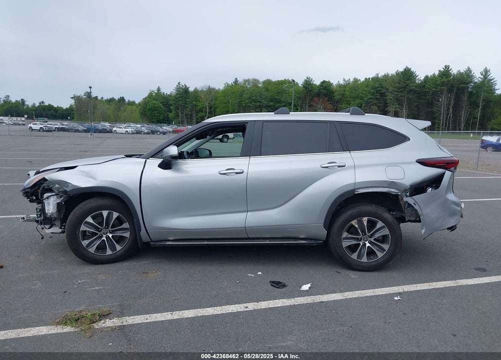 2024 TOYOTA HIGHLANDER VIN: 5TDKDRBH6RS532755