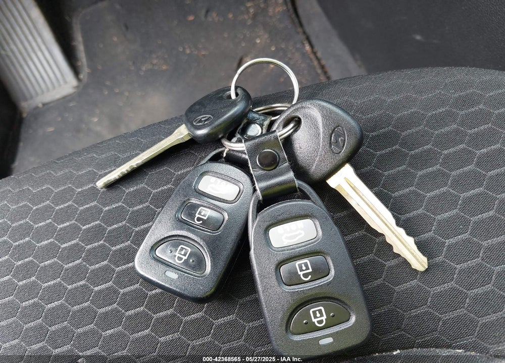 2019 HYUNDAI ELANTRA SE VIN: 5NPD74LF5KH427149