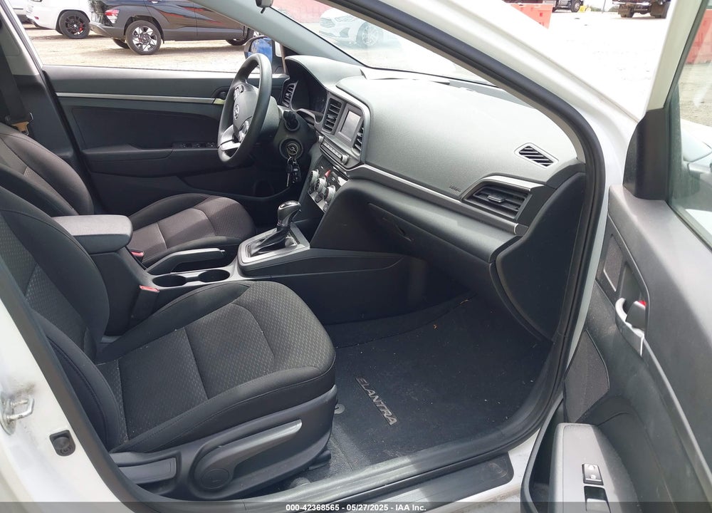 2019 HYUNDAI ELANTRA SE VIN: 5NPD74LF5KH427149