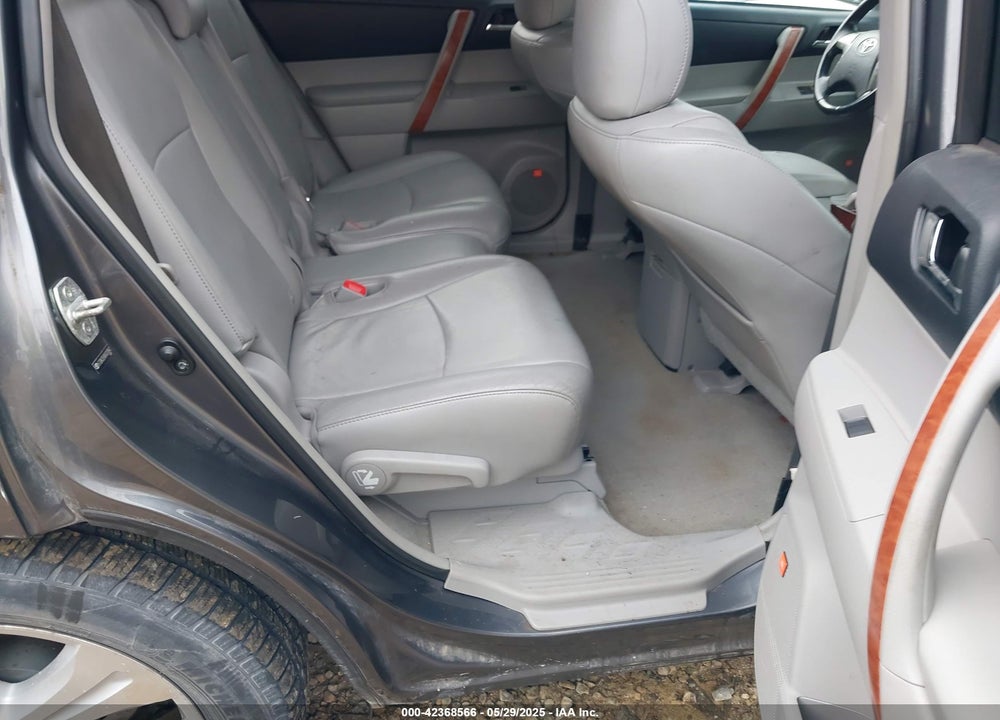 2010 TOYOTA HIGHLANDER LIMITED V6 VIN: 5TDDK3EH0AS020842