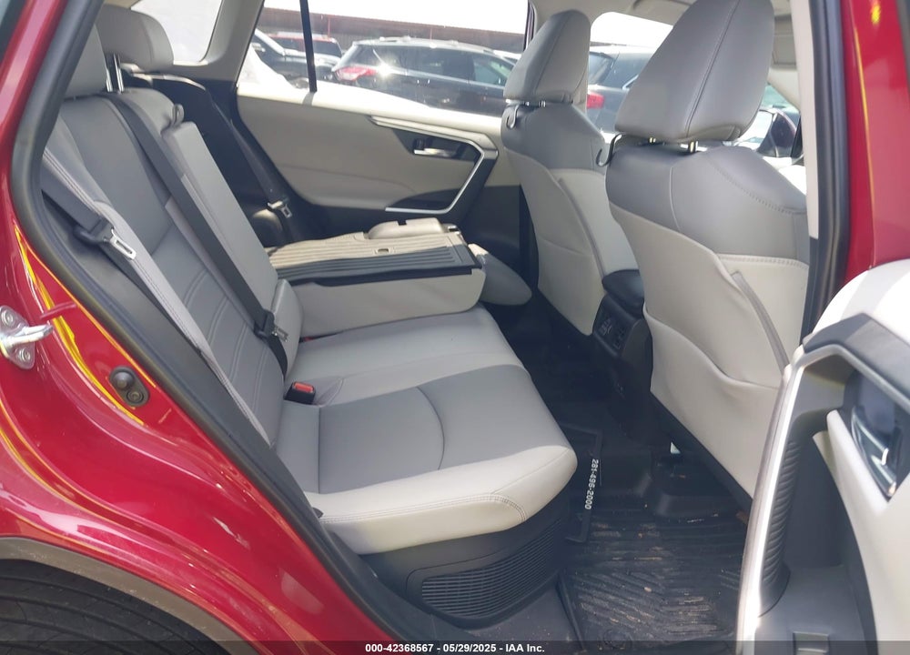 2024 TOYOTA RAV4 XLE PREMIUM VIN: 4T3B6RFV1RU157916