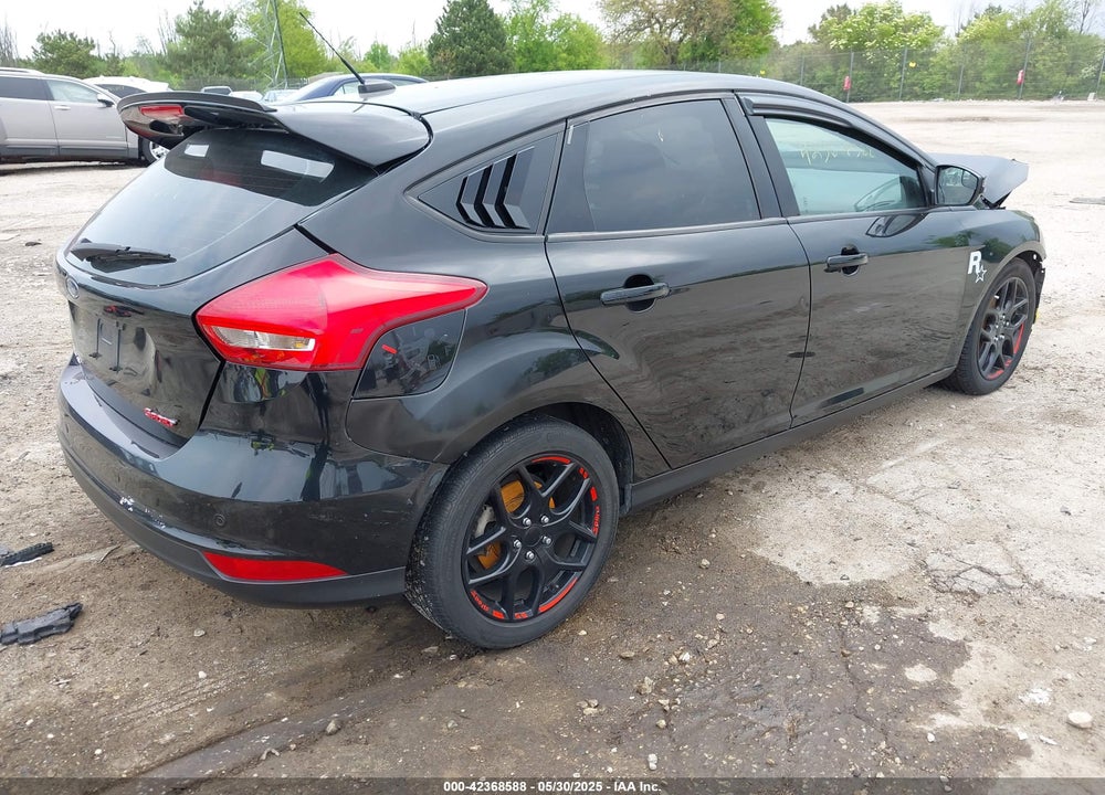 2018 FORD FOCUS VIN: 1FADP3M2XJL201503