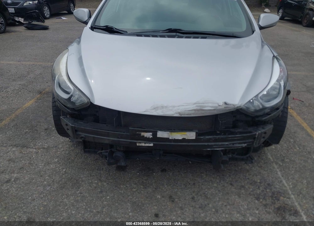 2014 HYUNDAI ELANTRA SE VIN: 5NPDH4AE5EH477996