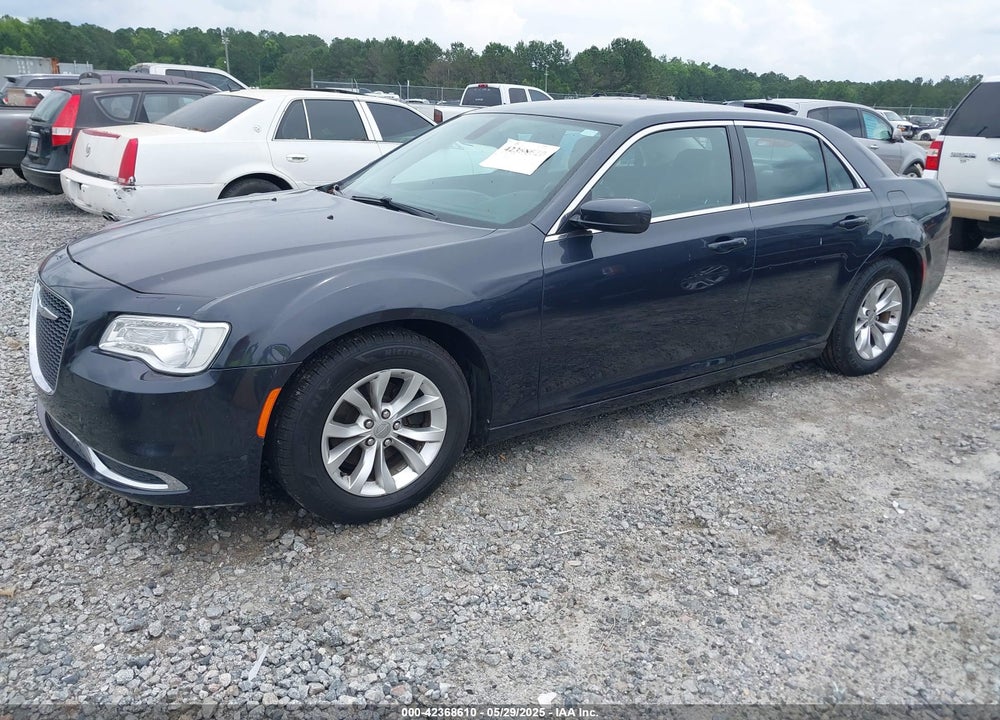 2015 CHRYSLER 300 VIN: 2C3CCAAG2FH930318