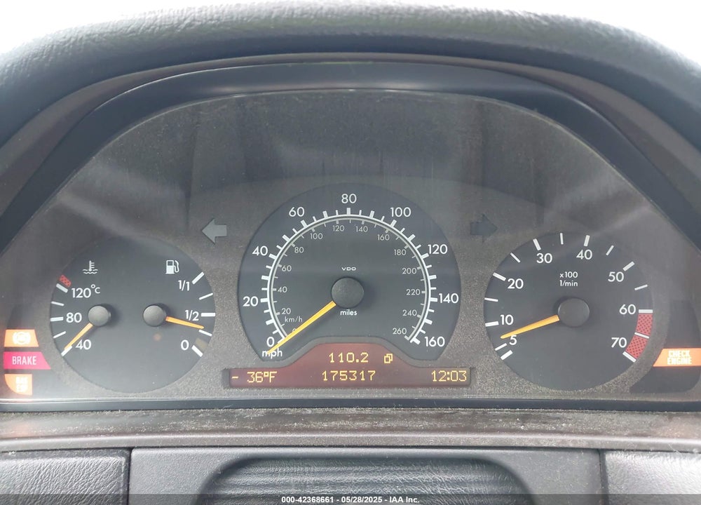 1999 MERCEDES-BENZ E 430 VIN: WDBJF70H5XA812818