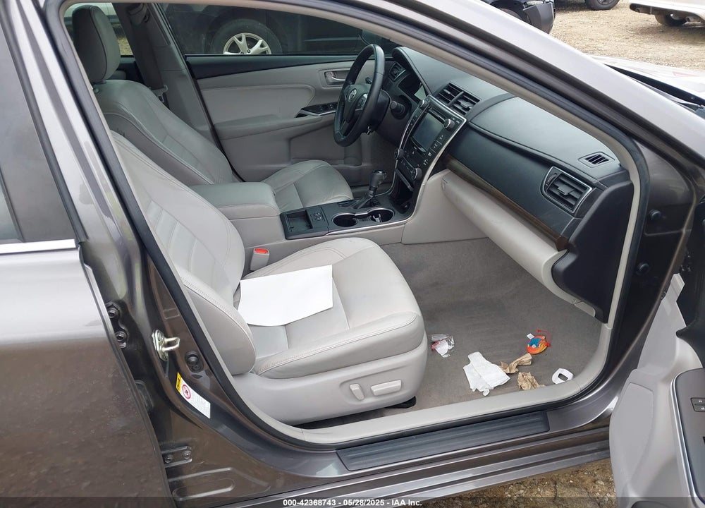 2016 TOYOTA CAMRY XLE VIN: 4T4BF1FK5GR540843