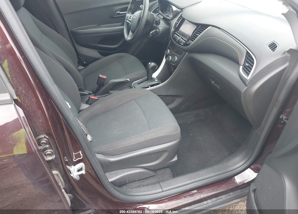 2021 CHEVROLET TRAX VIN: KL7CJKSB5MB332060