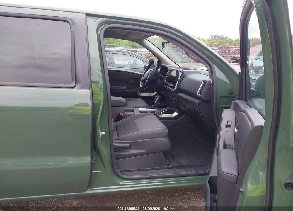 2025 NISSAN FRONTIER SV 4X4 VIN: 1N6ED1EK8SN610824