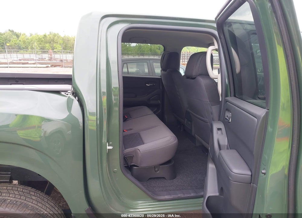 2025 NISSAN FRONTIER SV 4X4 VIN: 1N6ED1EK8SN610824