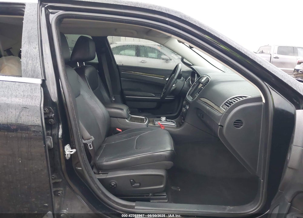 2015 CHRYSLER 300 VIN: 2C3CCAET1FH875853