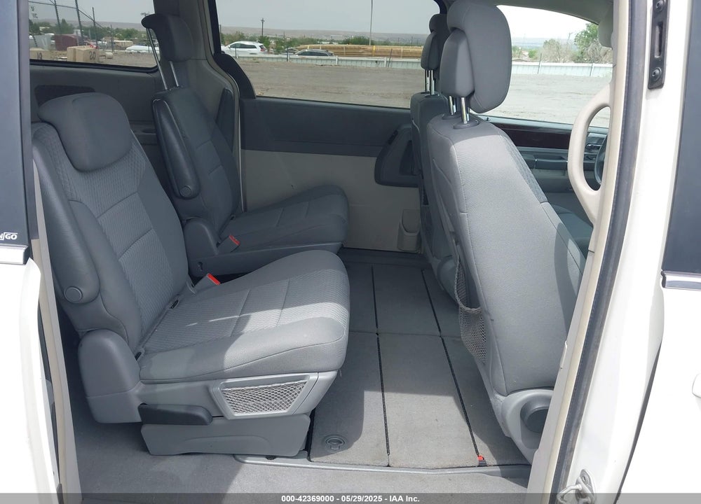 2010 CHRYSLER TOWN & COUNTRY TOURING VIN: 2A4RR5DX9AR324521