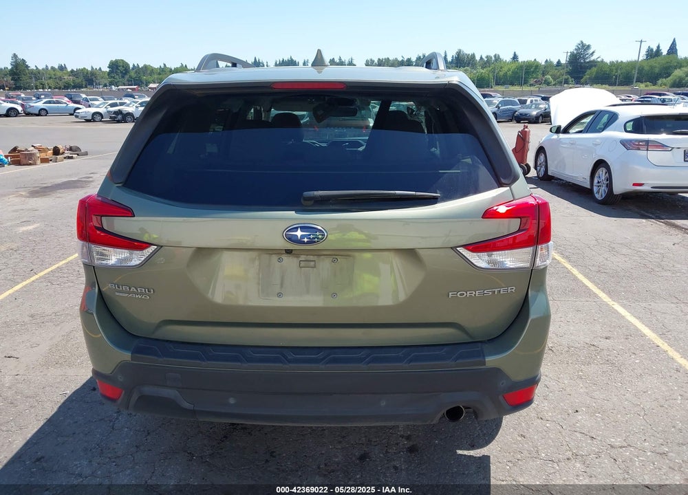 2021 SUBARU FORESTER VIN: JF2SKAUC2MH414662