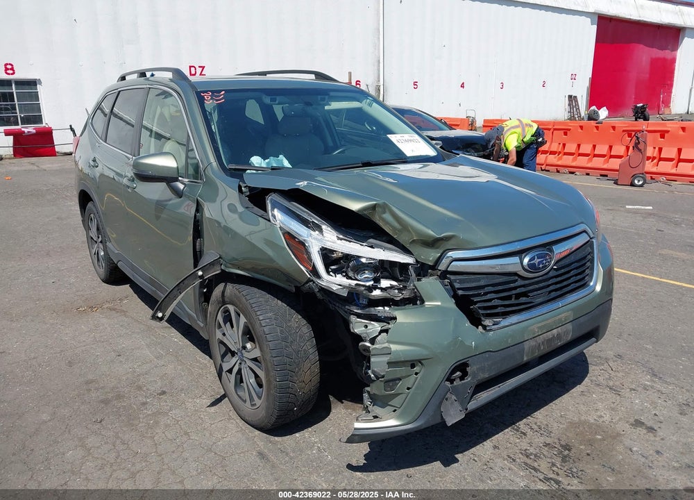 2021 SUBARU FORESTER VIN: JF2SKAUC2MH414662