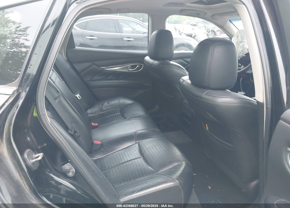2011 INFINITI M37 VIN: JN1BY1AP1BM320784