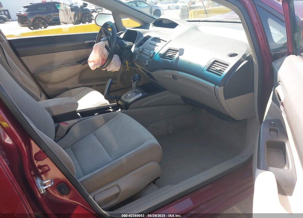 2010 HONDA CIVIC LX VIN: 19XFA1F54AE057116