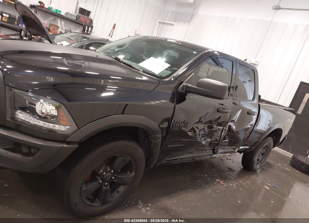 2019 RAM 1500 CLASSIC WARLOCK 4X4 6'4 BOX VIN: 1C6RR7GG1KS653296