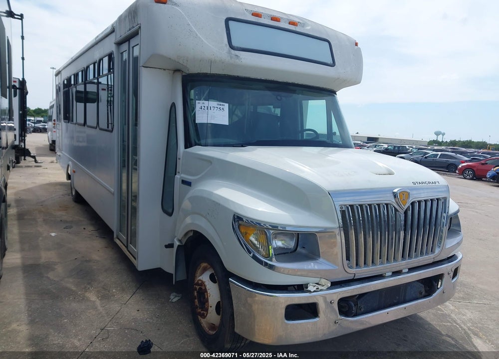 2013 IC CORPORATION 3000 AC VIN: 5WEXWSKK2DH170680