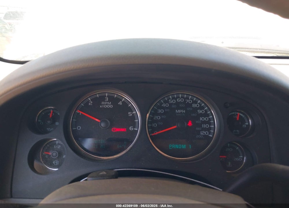 2011 CHEVROLET SUBURBAN 2500 LT1 VIN: 1GNWKMEG3BR250386