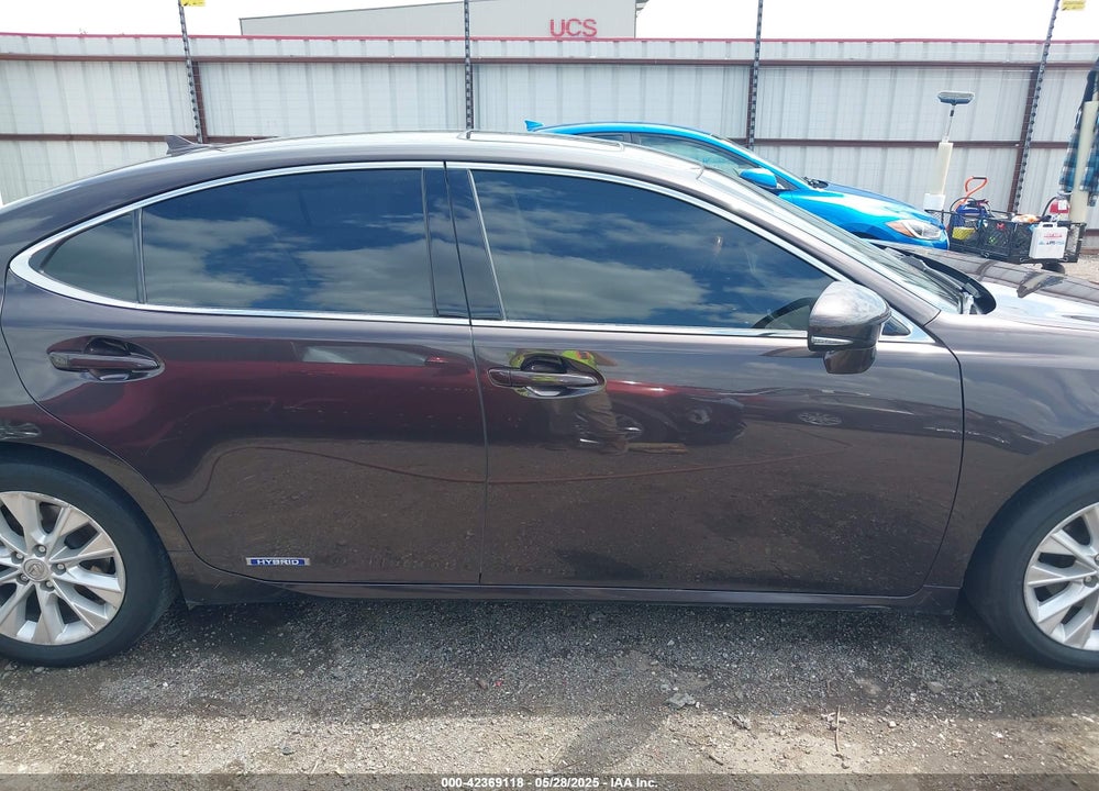 2013 LEXUS ES 300H VIN: JTHBW1GG4D2012046