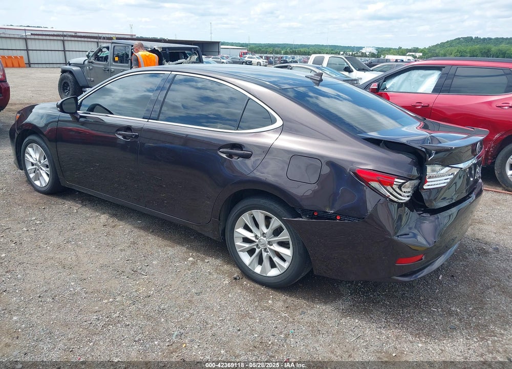 2013 LEXUS ES 300H VIN: JTHBW1GG4D2012046