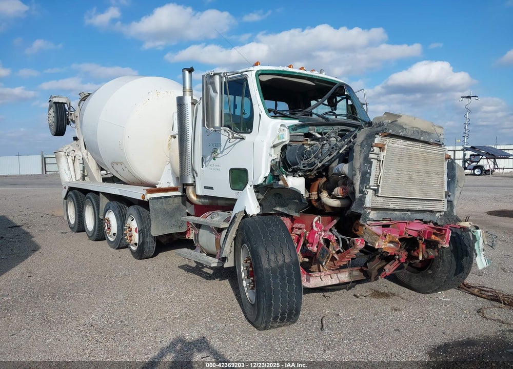 2005 STERLING TRUCK LT 9500 VIN: 2FZSAZDL45AU26660