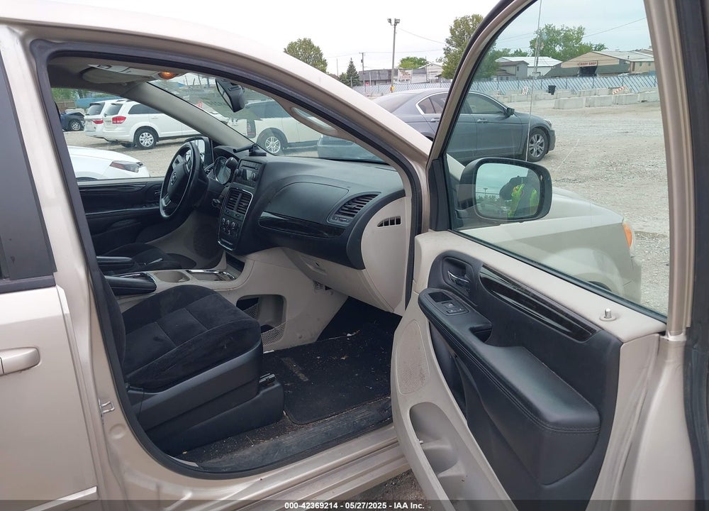 2014 DODGE GRAND CARAVAN SXT VIN: 2C4RDGCG2ER372983