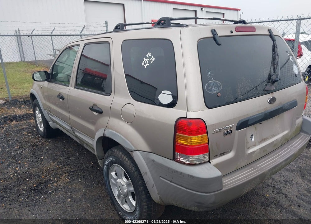 2001 FORD ESCAPE XLT VIN: 1FMYU03111KC55706