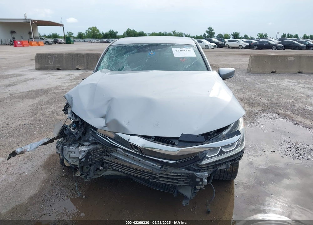 2017 HONDA ACCORD VIN: 1HGCR2F12HA246022