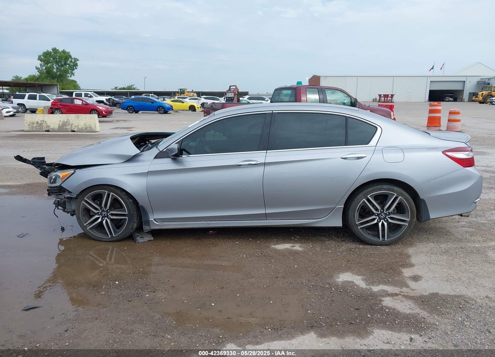 2017 HONDA ACCORD VIN: 1HGCR2F12HA246022
