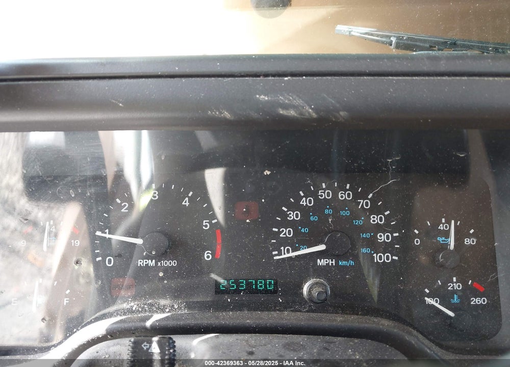 1999 JEEP WRANGLER SAHARA VIN: 1J4FY49S3XP407594