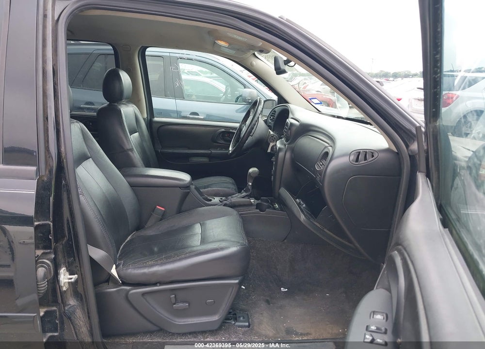 2008 CHEVROLET TRAILBLAZER LT VIN: 1GNDT13S382205590