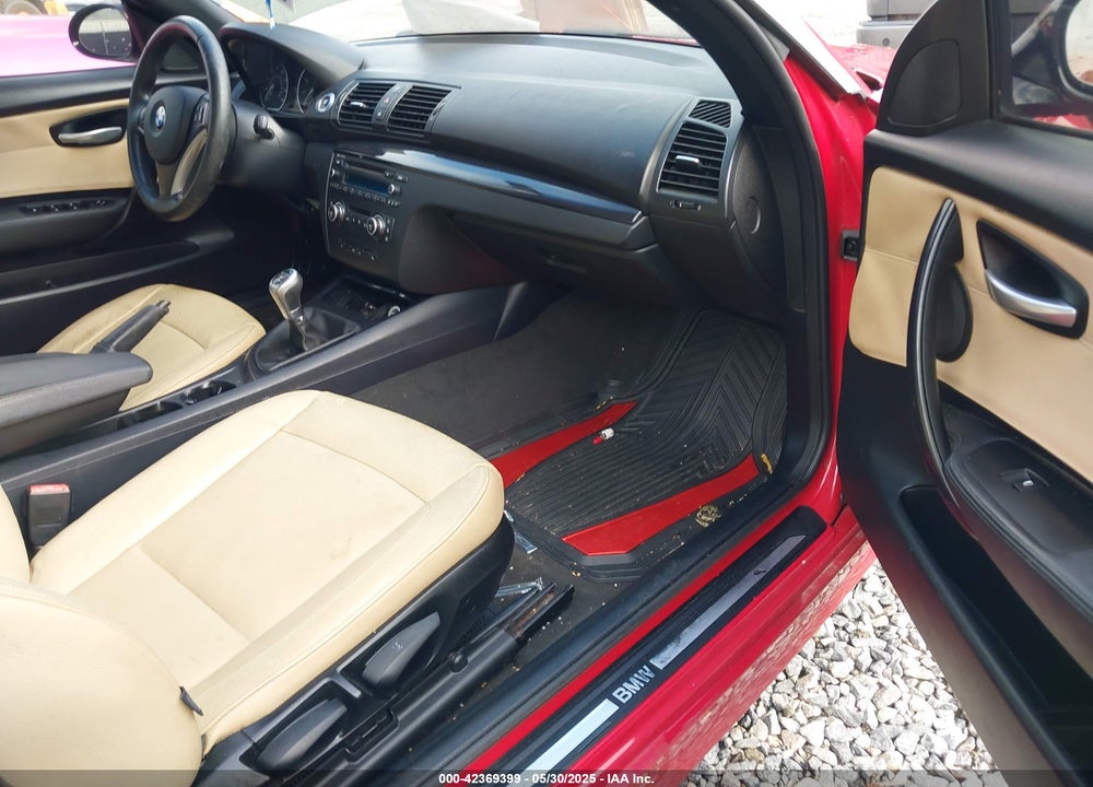 2009 BMW 1 SERIES VIN: WBAUN13539VH77806