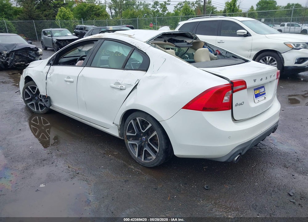 2017 VOLVO S60 VIN: YV140MTL6H2437364
