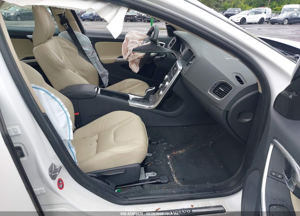 2017 VOLVO S60 VIN: YV140MTL6H2437364