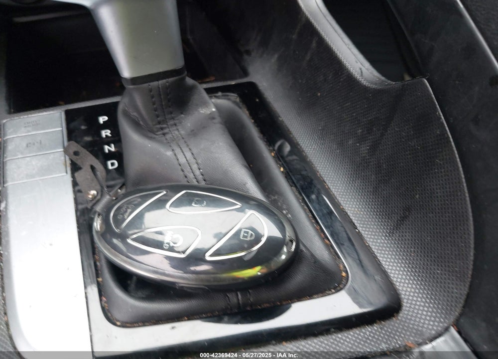 2024 HYUNDAI ELANTRA VIN: KMHLM4DG2RU838550