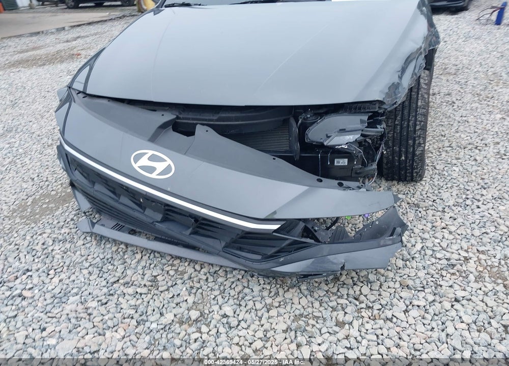 2024 HYUNDAI ELANTRA VIN: KMHLM4DG2RU838550