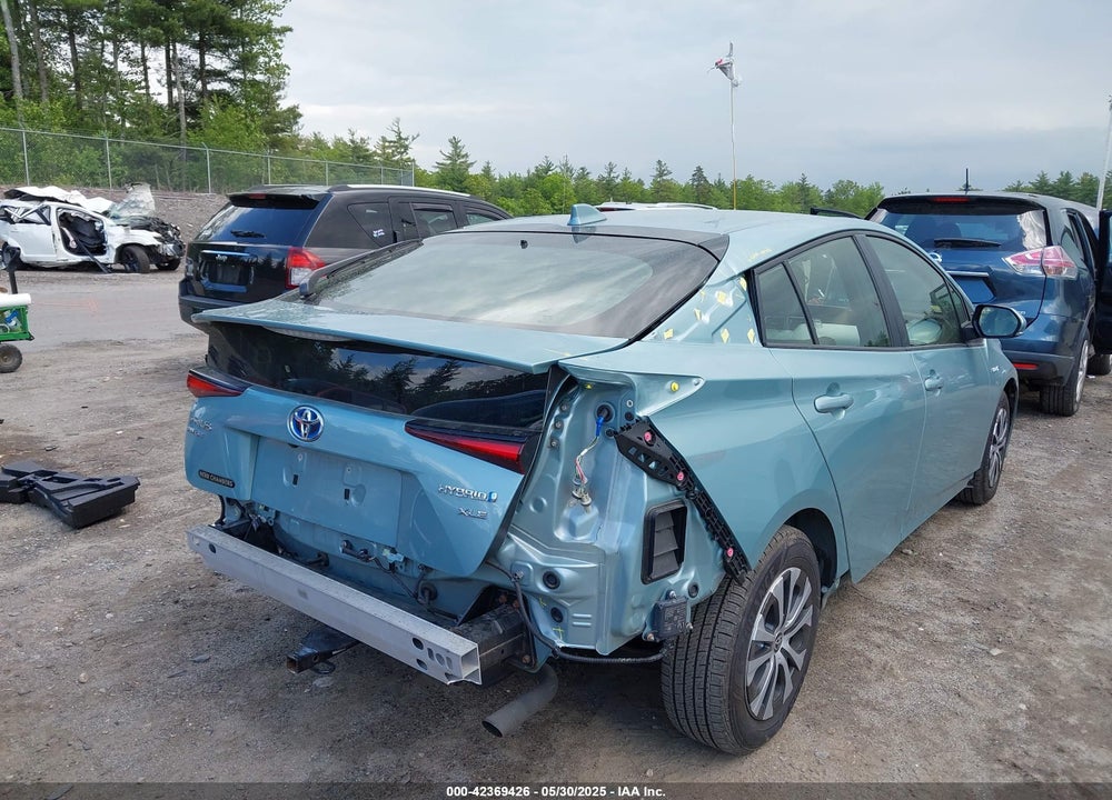 2022 TOYOTA PRIUS XLE AWD-E VIN: JTDL9MFU7N3032521