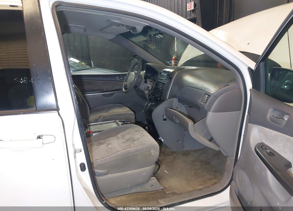 2009 TOYOTA SIENNA LE VIN: 5TDZK23C39S251205