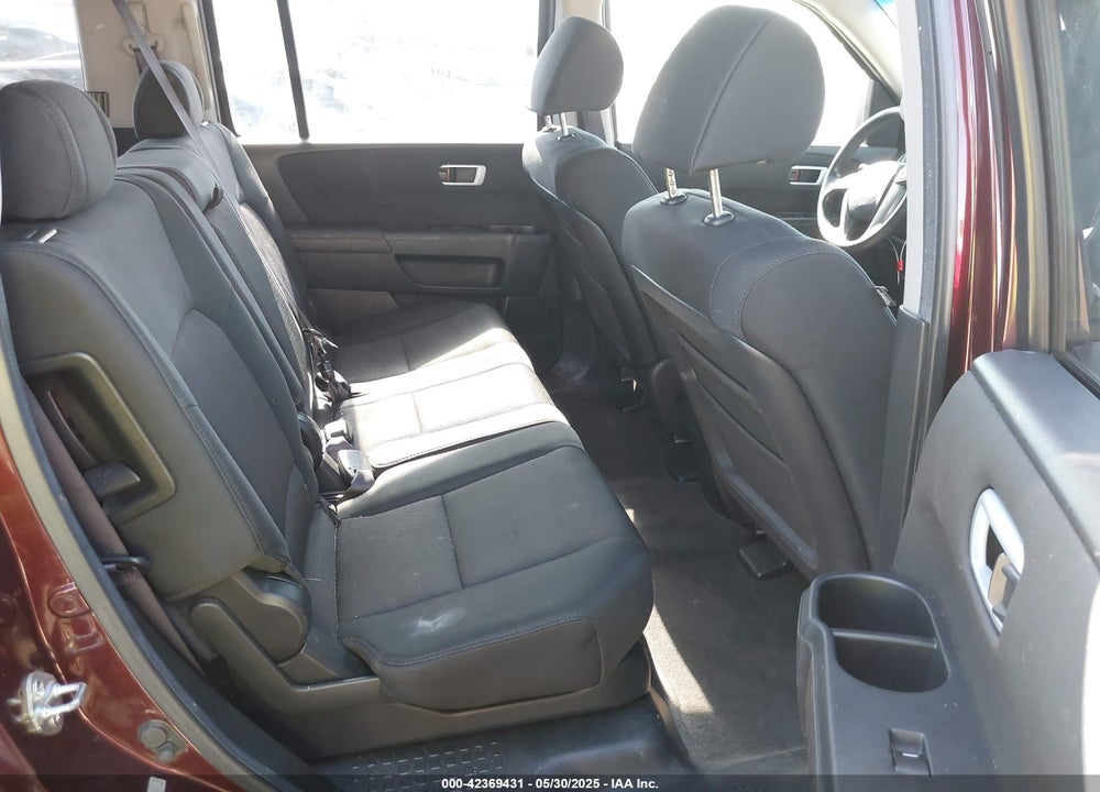 2011 HONDA PILOT VIN: 5FNYF3H2XBB052832