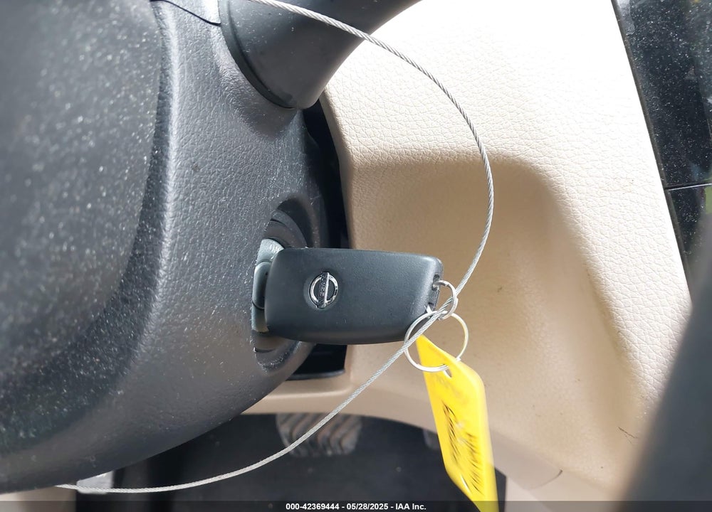 2017 NISSAN ROGUE S VIN: JN8AT2MT6HW387940