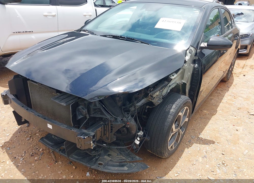 2021 KIA FORTE VIN: 3KPF24AD8ME265680