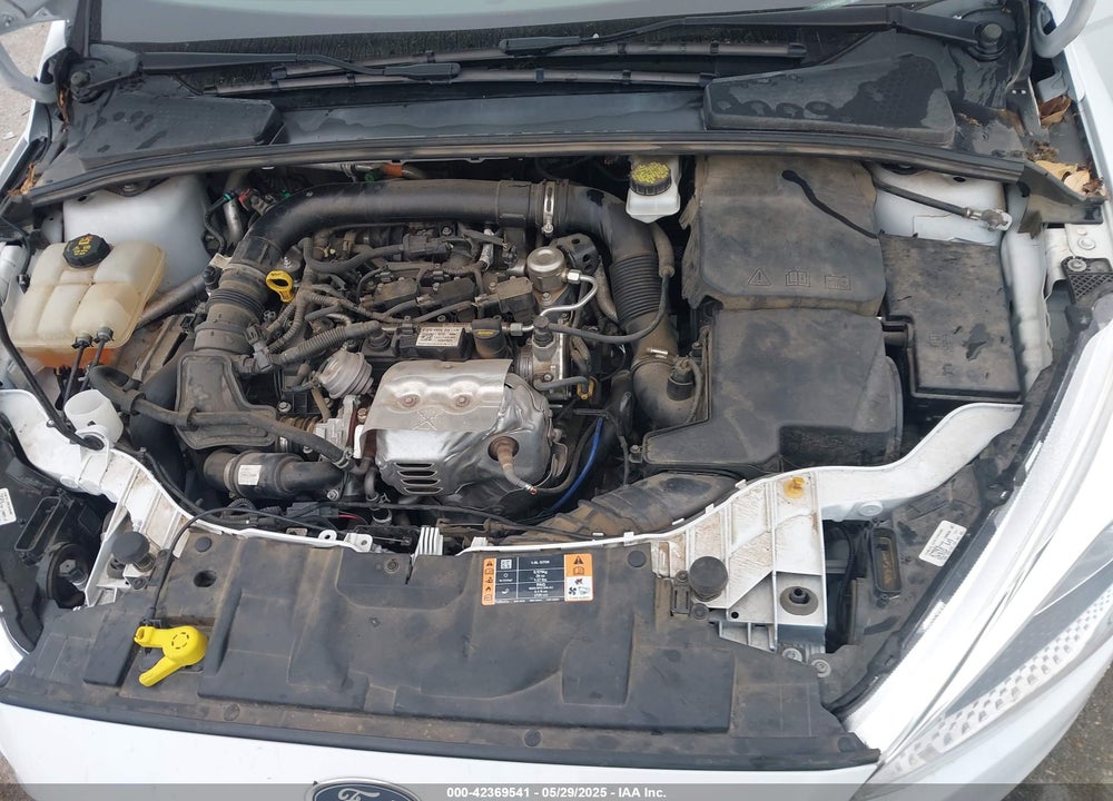 2018 FORD FOCUS VIN: 1FADP3FE8JL204200