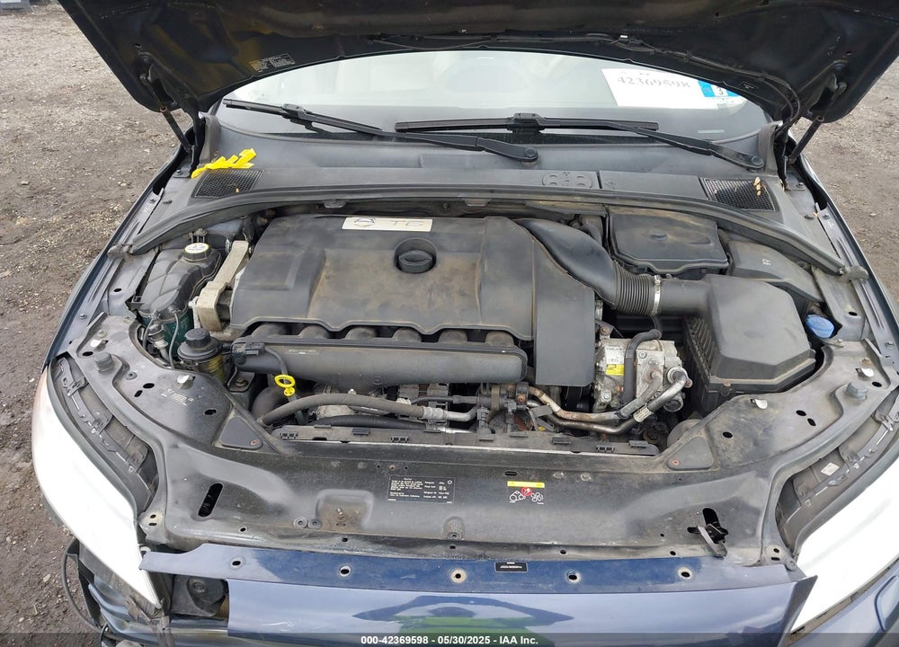 2012 VOLVO XC70 VIN: YV4902BZ8C1133227